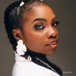 Ugoccie – Kiss Me Mp3 Download