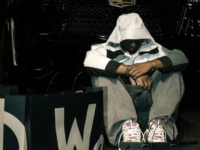 Lolito – DIFFERENT Touch Mp3 Download